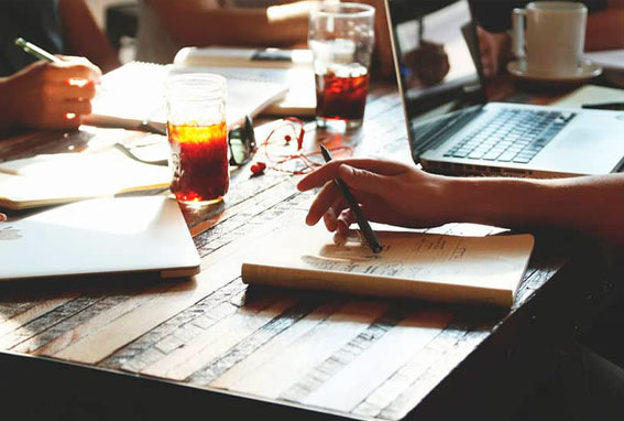 A la carta – Taller de escritura creativa a partir de fotografías